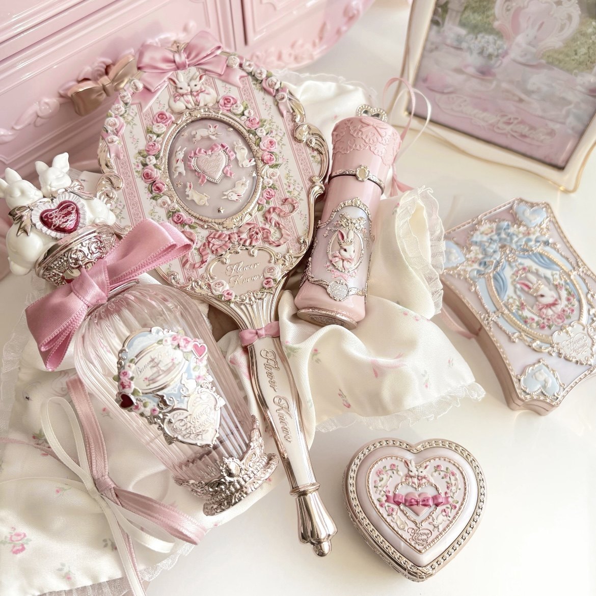 Parfum Flower Knows 2026 Bunny - Perfume Scent Fragrance avis et prix